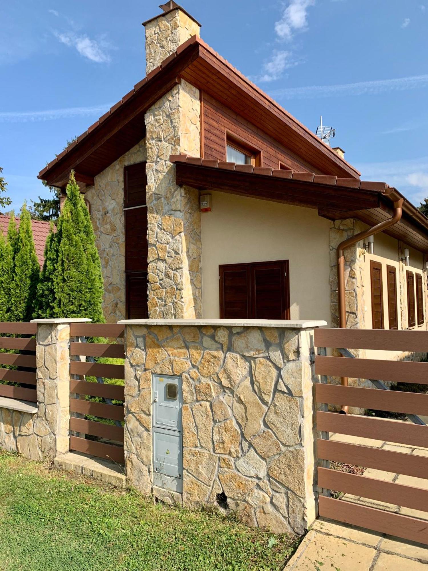 Villa Barraca Dunapataj Exterior foto